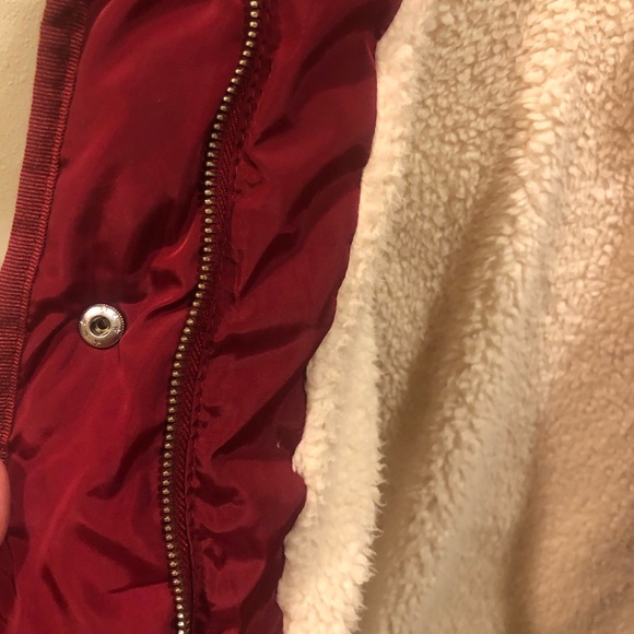 Quilted puffer vest w Sherpa lining throughout vest/hood - Picture 11 of 12